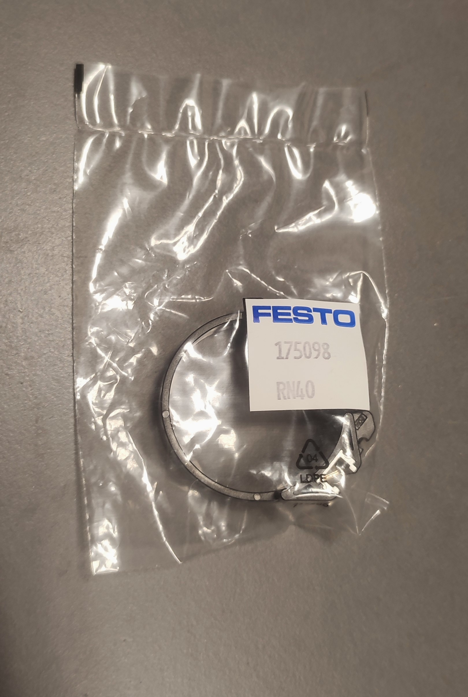 175098 Festo, Accesorios generales