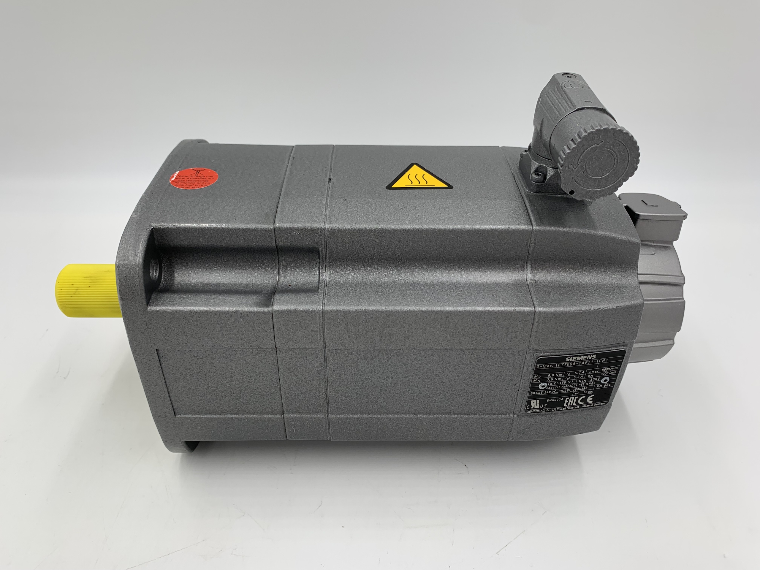 Siemens 1FT7064-1AF71-1CH1 MOTORE, SINCRONO, 3AC, 9NM, 2,39KW, 3000RPM, FRENO — Motori elettrici