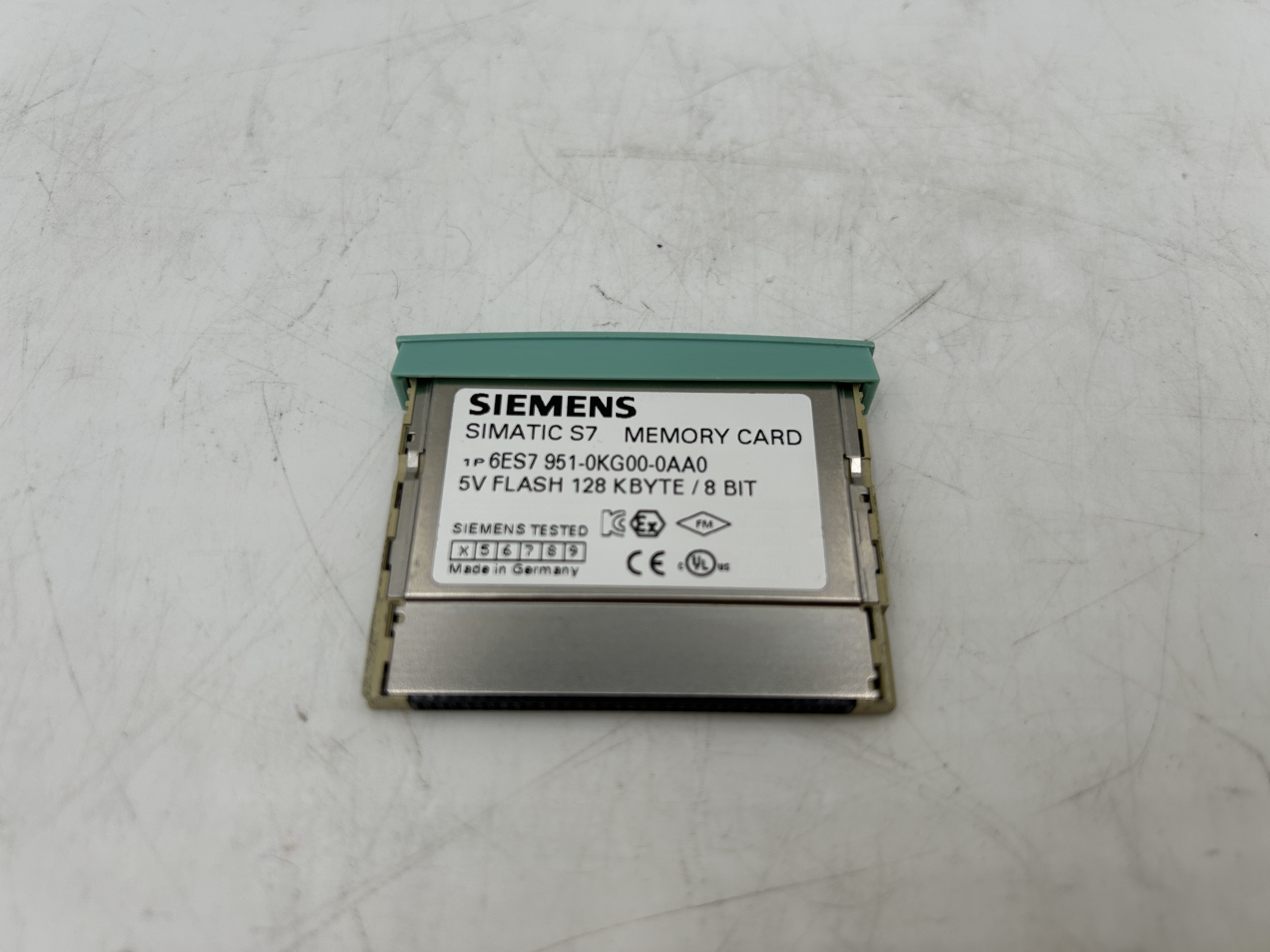 Siemens 6ES7951-0KG00-0AA0 ***Spare part*** SIMATIC S7, memory cards for S7-300, Short design, 5V... — PLC