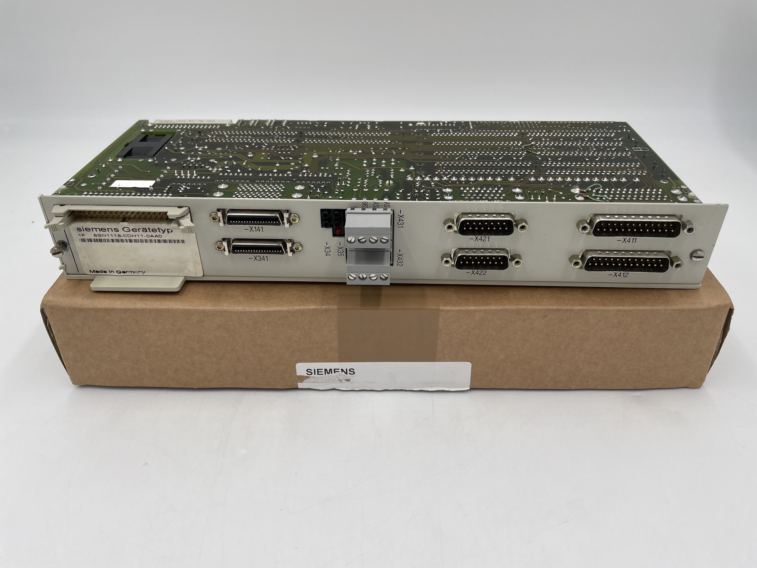 Siemens 6SN1118-0DH11-0AA0 **spare part** SIMODRIVE 611-D Control Unit 2-axis for digital drive w... — PLC