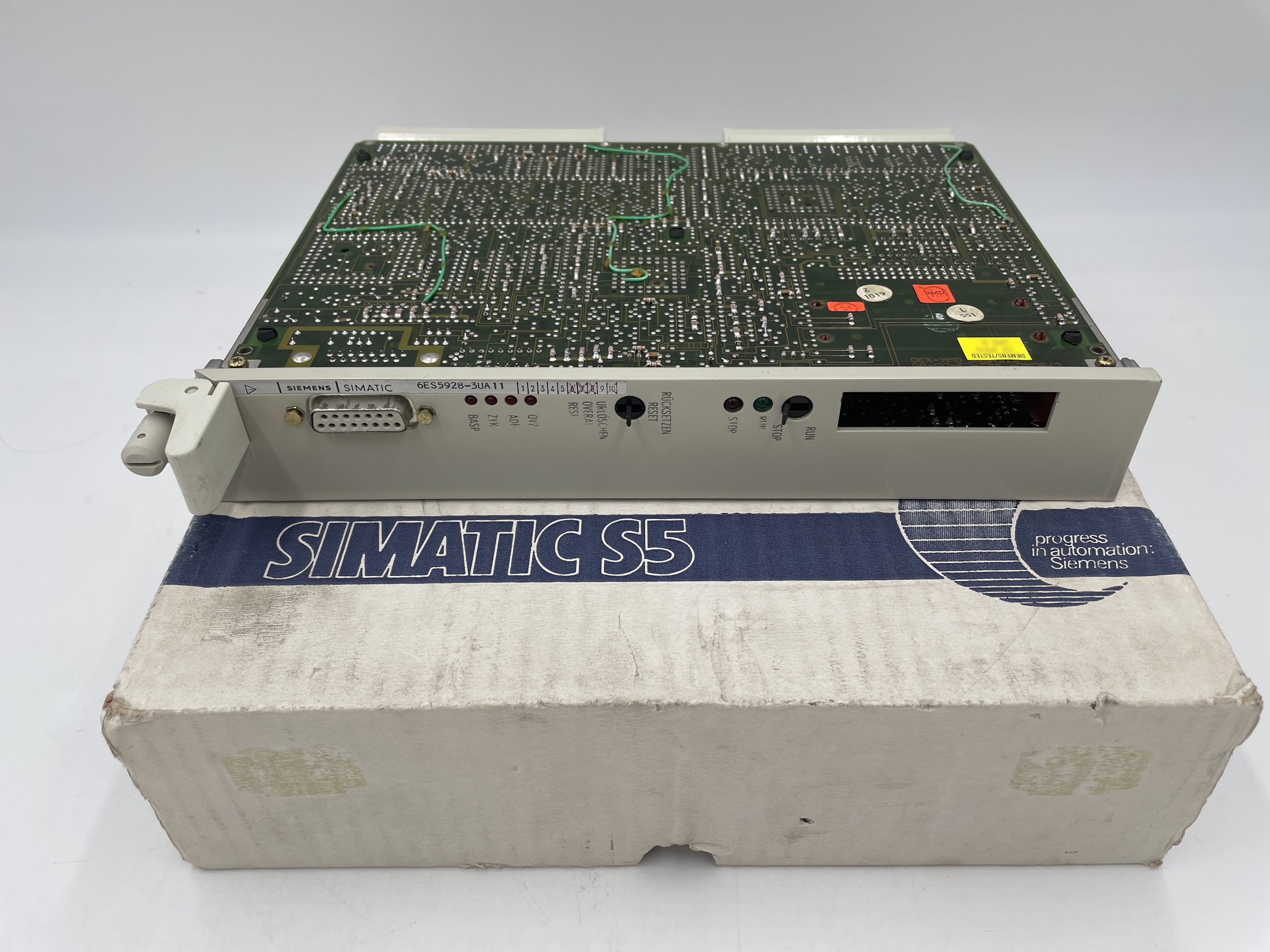 Siemens 6ES5928-3UA11 SIMATIC S5, CPU 928 FOR CPU OF S5-135U PC — PLC