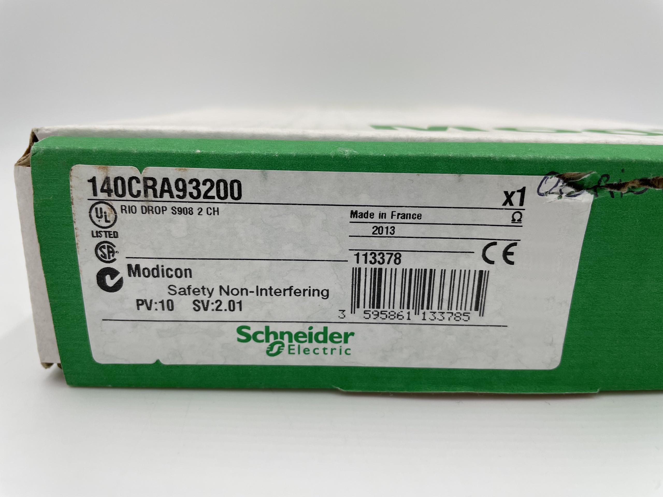 Schneider Electric 140CRA93200 — PLC