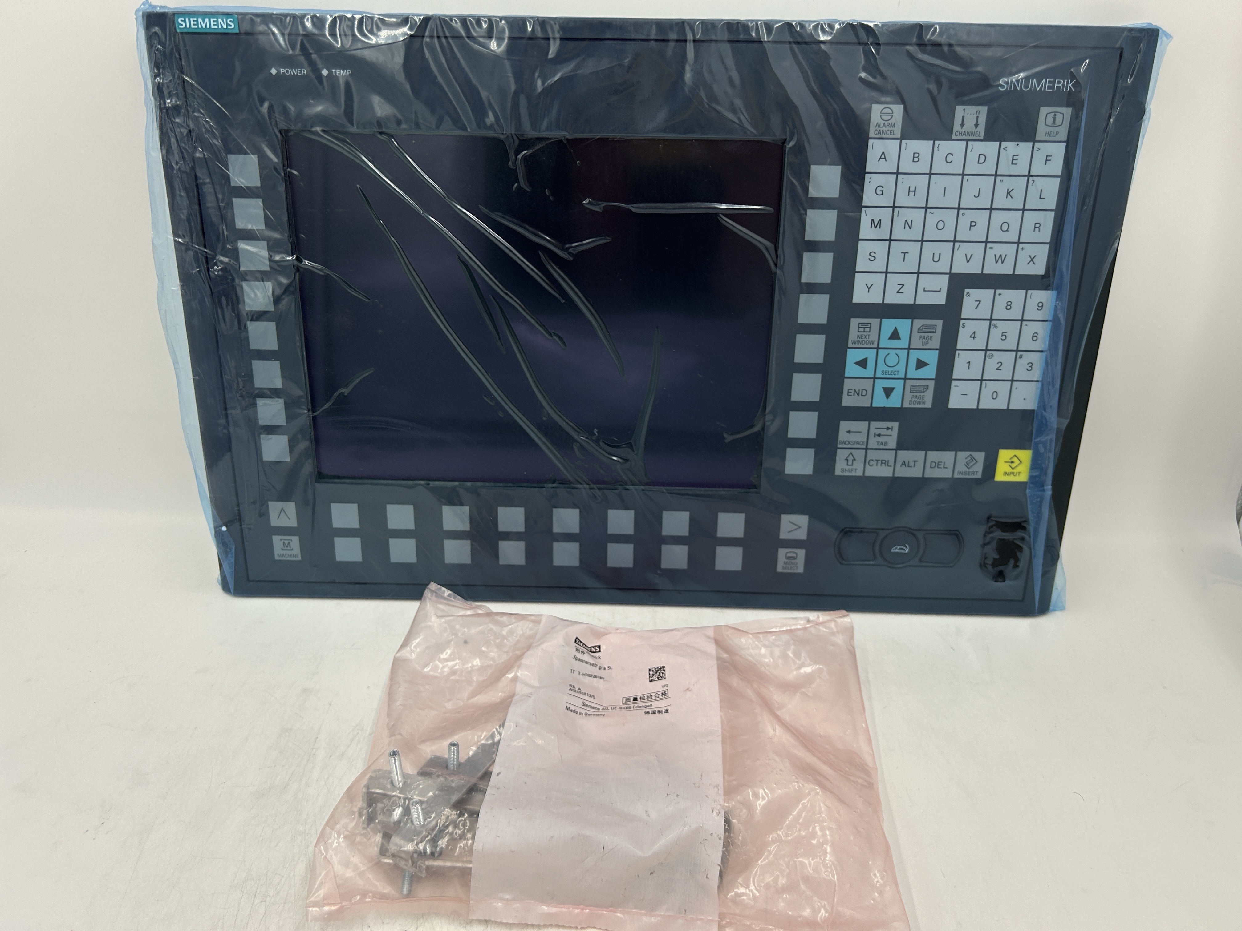 6FC5203-0AF02-0AA1 Siemens, HMI Panels & Monitors