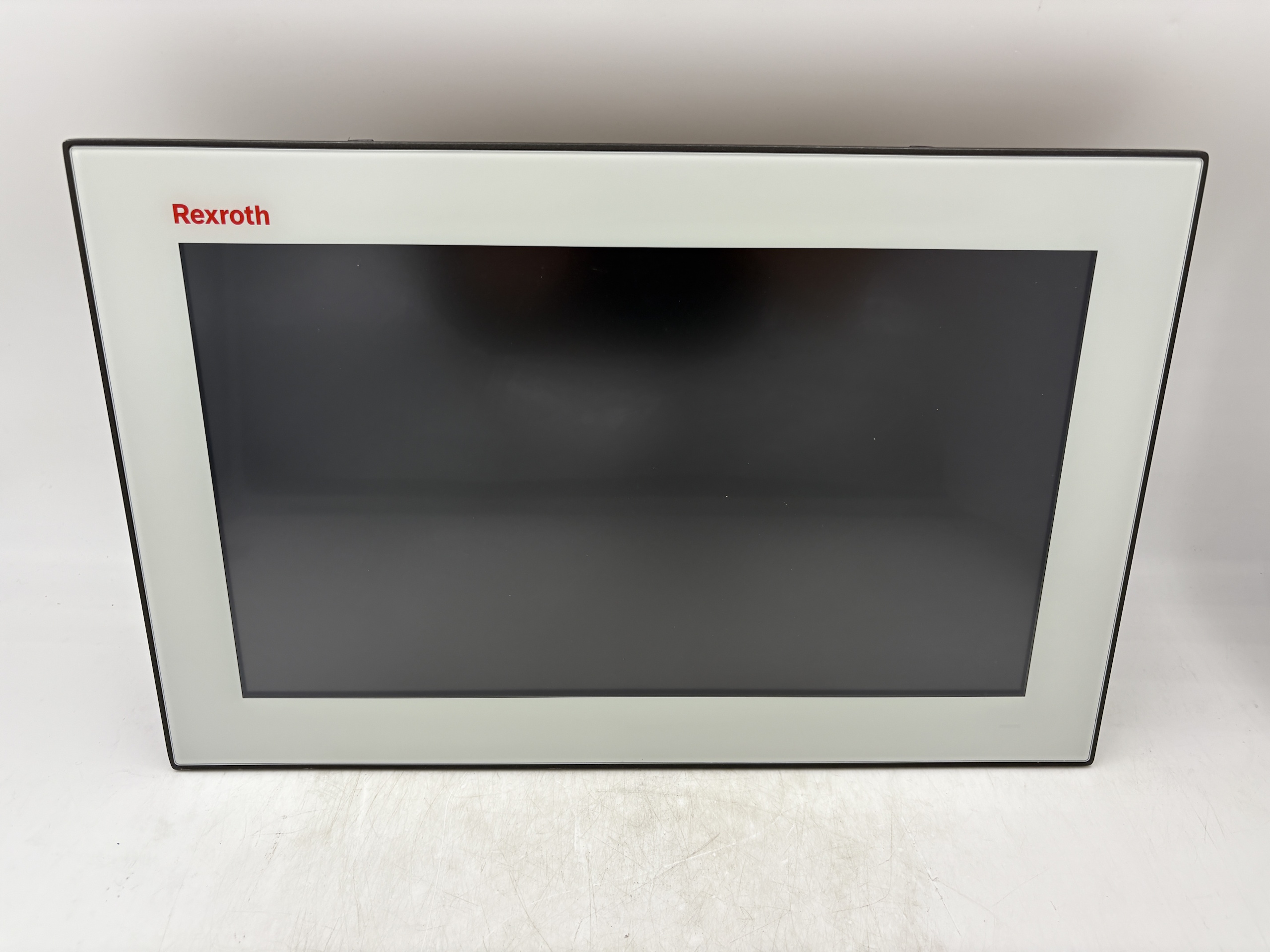Bosch Rexroth R911403618 CONTROL PANEL VR4315.1-1B2-AA-000-NN-D1-NNNNNNNNNNNN-H — HMI e PC industriali