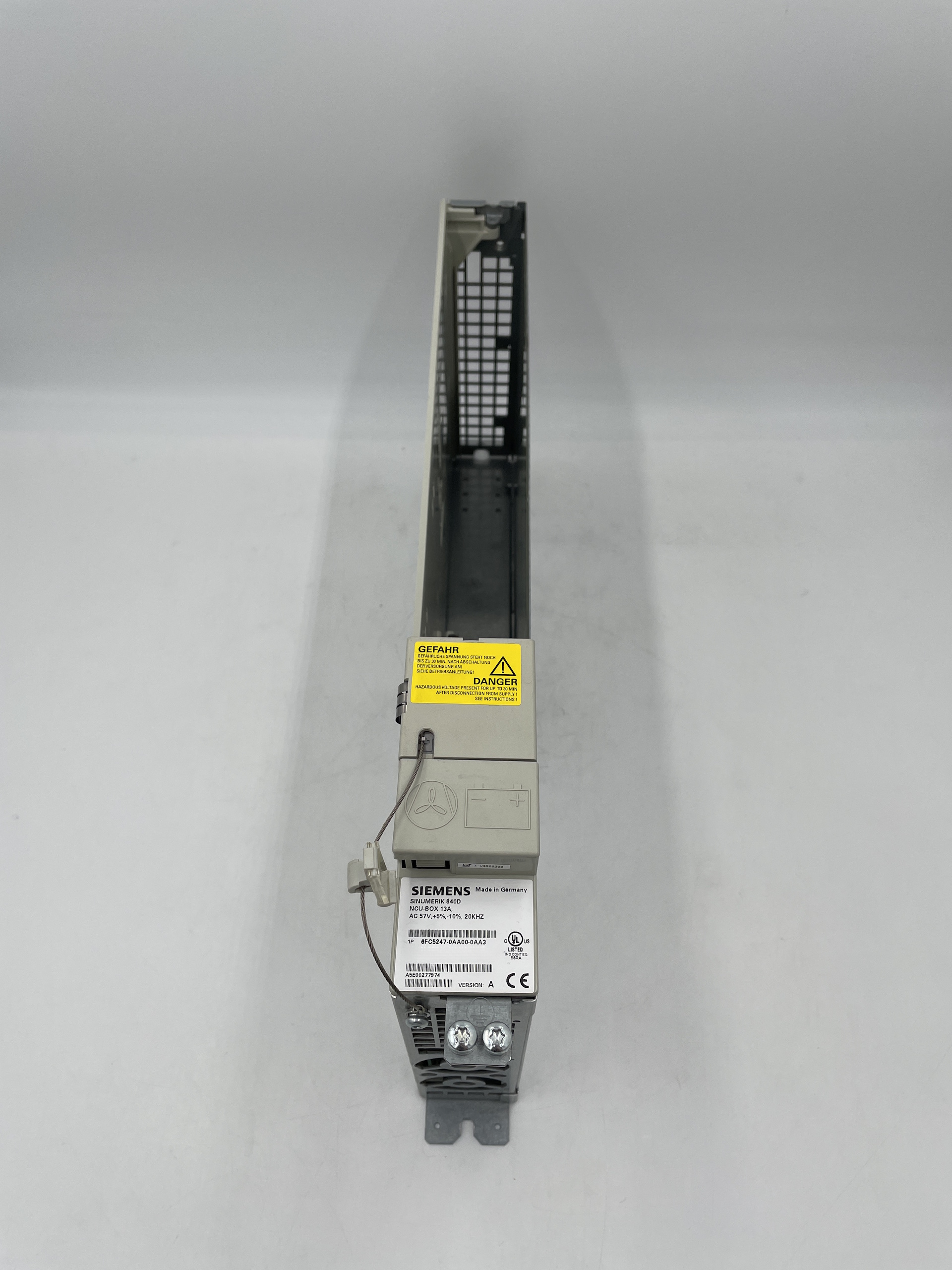 Siemens 6FC5247-0AA00-0AA3 *spare part* SINUMERIK 840D/DE enclosure for electronic control NCU bo... — Armadi elettrici e custodie
