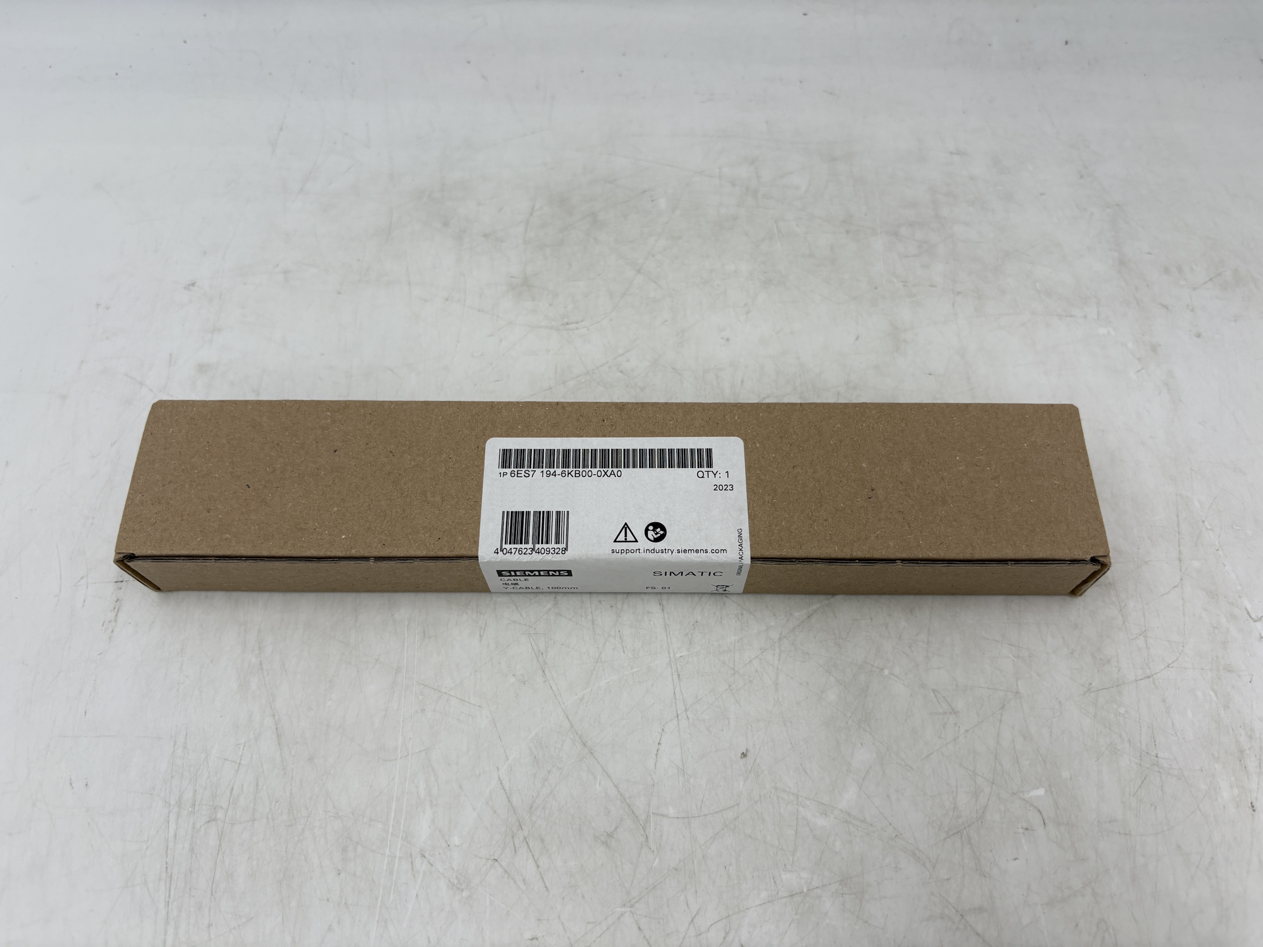 Siemens 6ES7194-6KB00-0XA0 ET200. Y cable — PLC