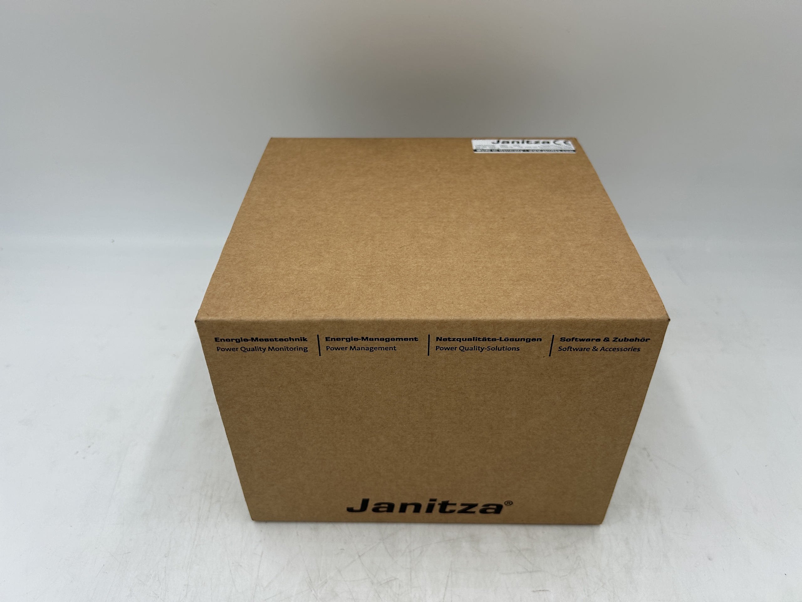 Janitza UMG 20CM UMG 20CM I/O Expansion Module — Controllo e HMI