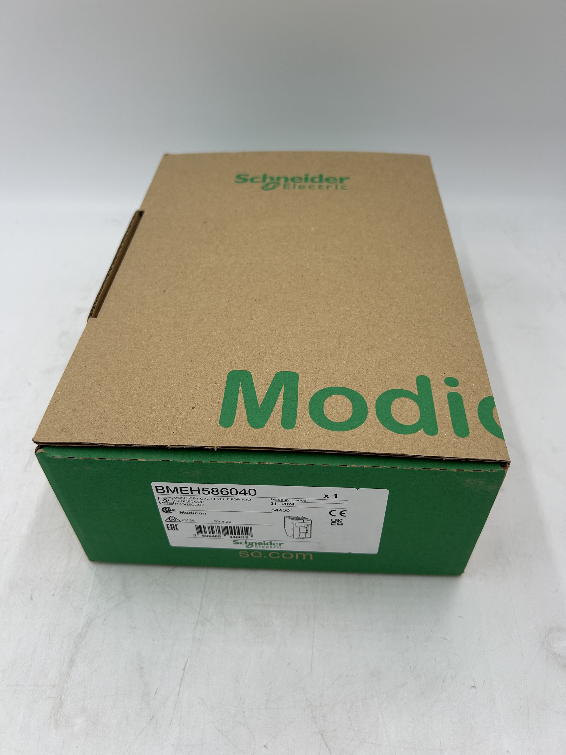 Schneider Electric BMEH586040 Modicon M580 Redundant Processor, 64MB, 61 Ethernet Devices — PLC