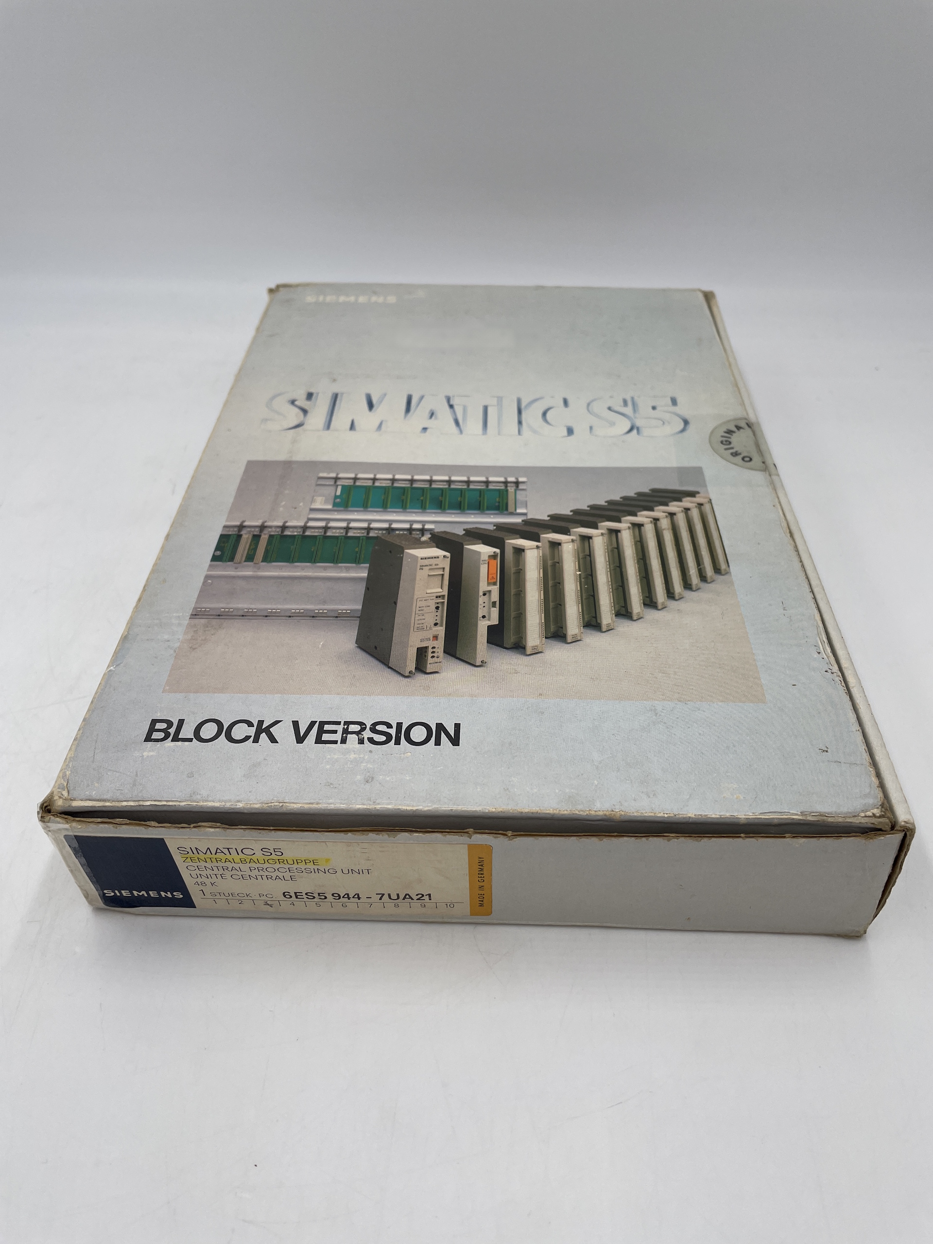 Siemens 6ES5944-7UA21 SIMATIC S5, CPU 944 CPU F. S5-115U PC RAM 96K BYTES WITH 2 PROGRAMMER ... — PLC