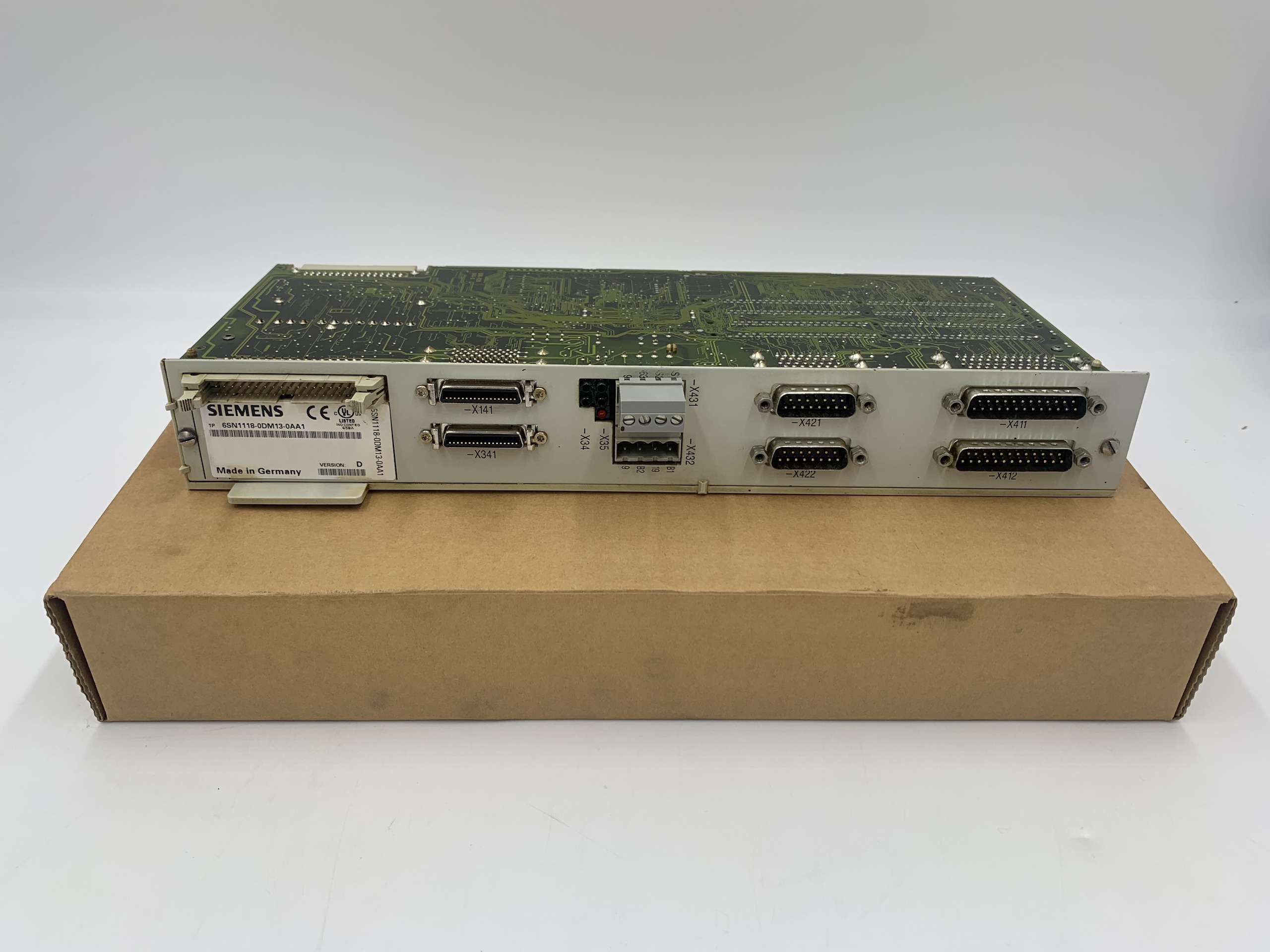 Siemens 6SN1118-0DM13-0AA1 — Servomotori e servoazionamenti